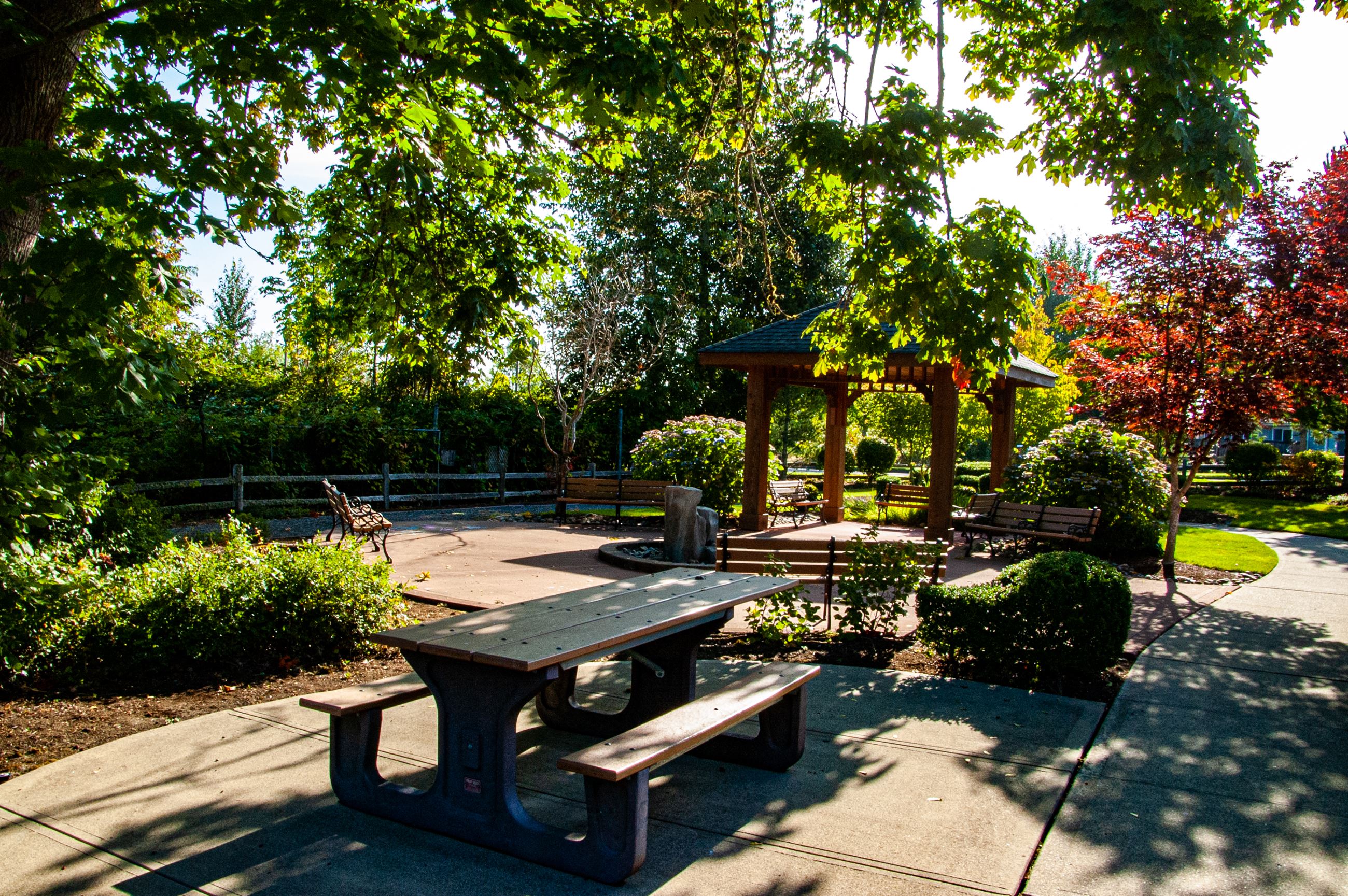 Parkview Picnic Table